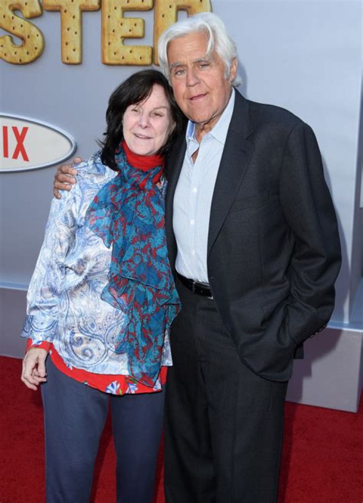 A Look At His Life With Wife Mavis