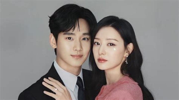 All The Scoop On Kim Ji Won's Relationship Status