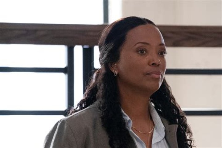 An Inside Look Into Aisha Tyler's Relationship Dynamic