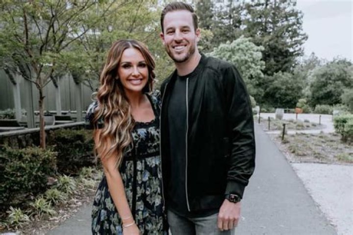 Carly Pearce Pregnancy News | Expecting First Child With Riley King