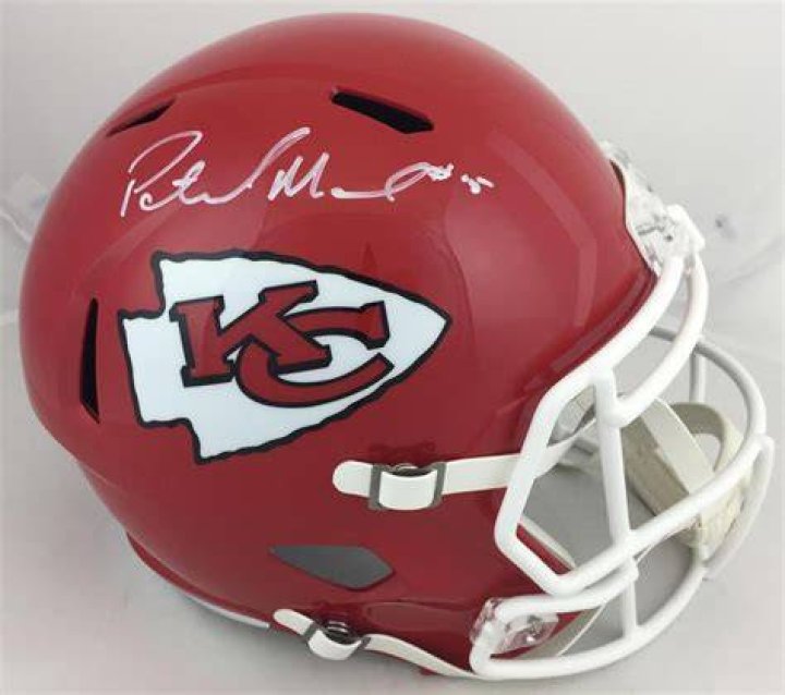 Chiefs Legend Patrick Mahomes Signature Helmet