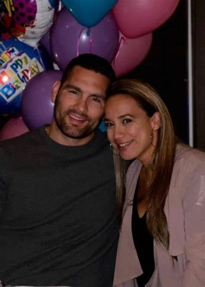 Chris Weidman Height, Weight, Family, Spouse, Education, Biography ·