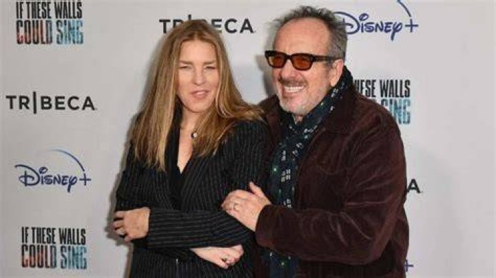 Couple Comparison - Diana Krall and Elvis Costello ·