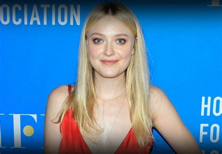 Dakota Fanning's Net Worth Revealed: An Enormous Fortune