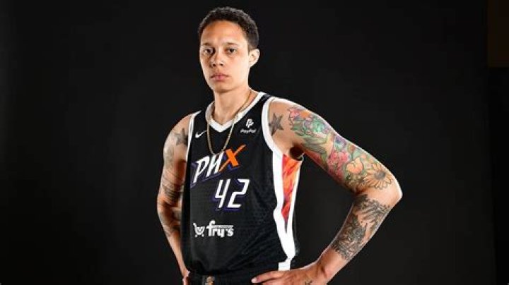 Decarlo Griner Unveils Stunning New Picture