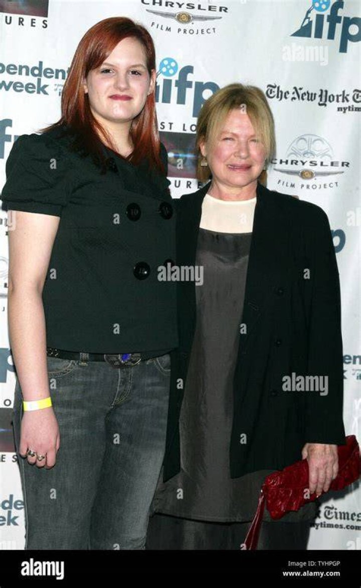 Dianne Wiest Daughters