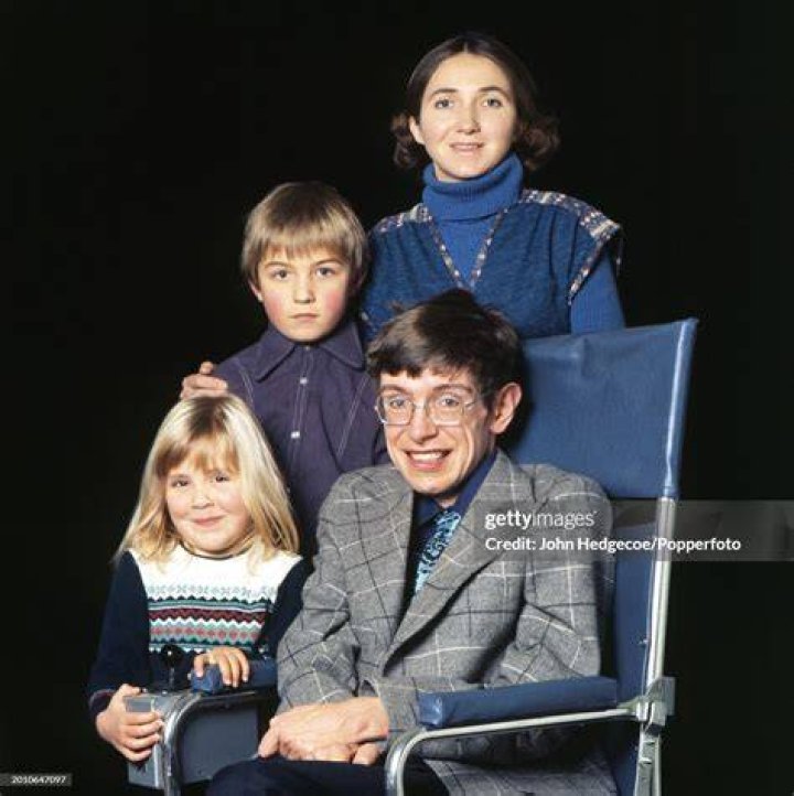 Discover Stephen Hawking's Family: A Look At His Siblings