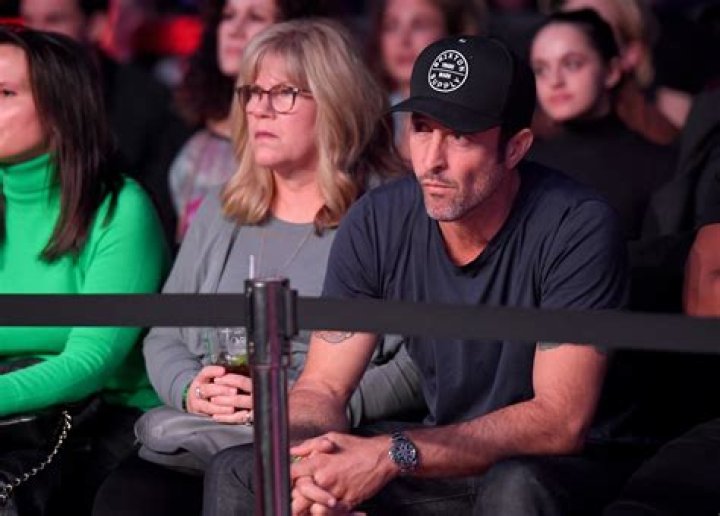 Discover The Truth: Is Alex O'Loughlin's Marital Status Still A Mystery?