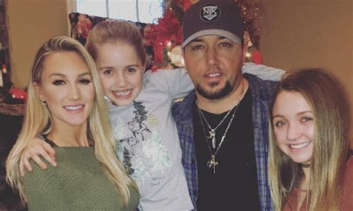 Does Jason Aldean See His Older Daughters