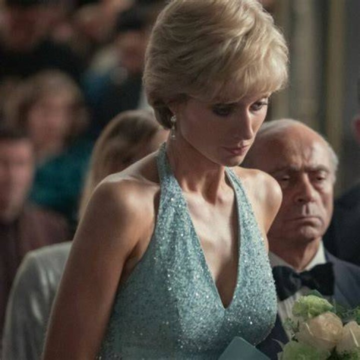 Elizabeth Debicki's Weight Loss: Uncovering The Secrets
