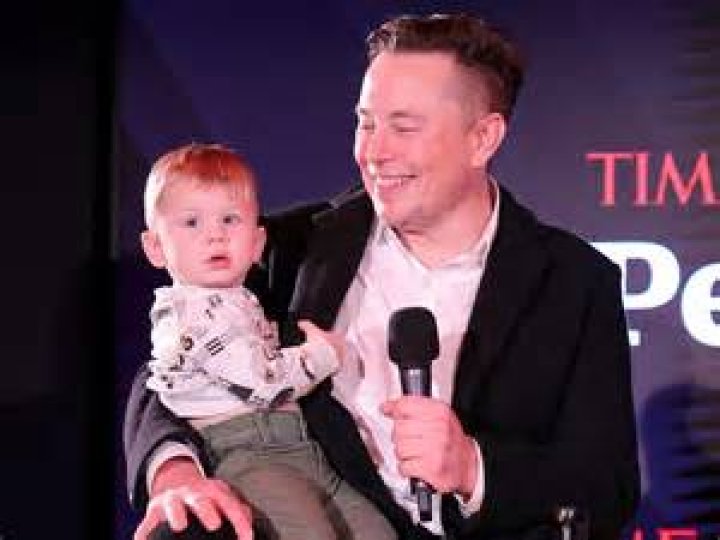 Elon Musk And Grimes: A Closer Look At Their Age Difference