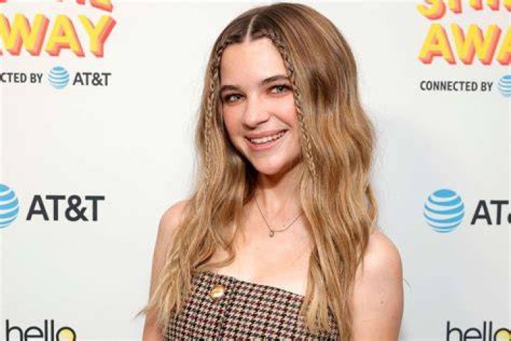 Everything You Need To Know About Raegan Revord's Age