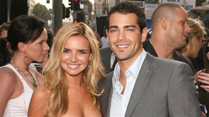 Exploring Jesse Metcalfe's Relationships