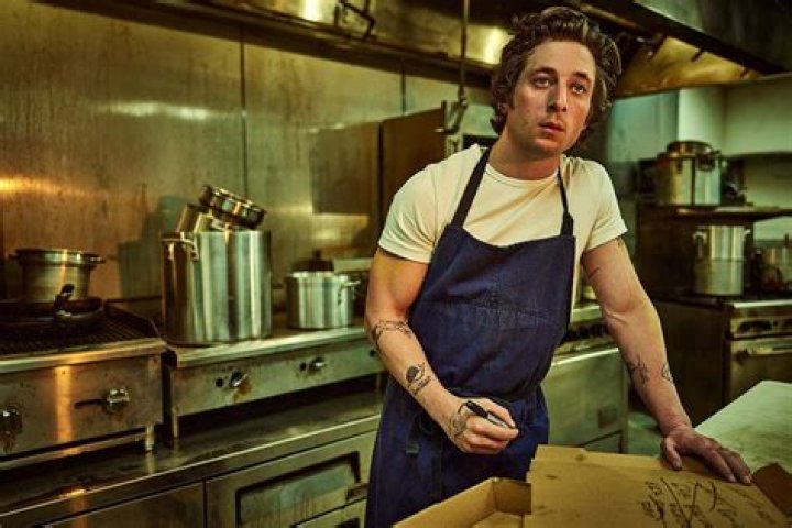 Exploring The Celebheights Of Jeremy Allen White