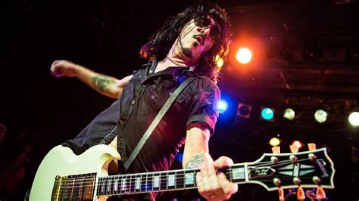 Gilby Clarke ·
