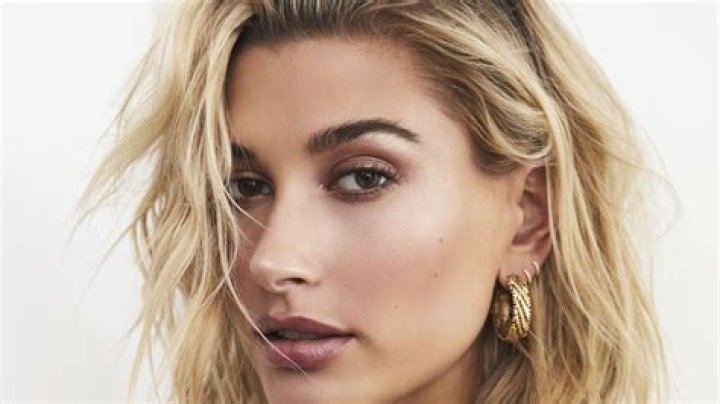 Hailey Bieber Net Worth - MoxSync