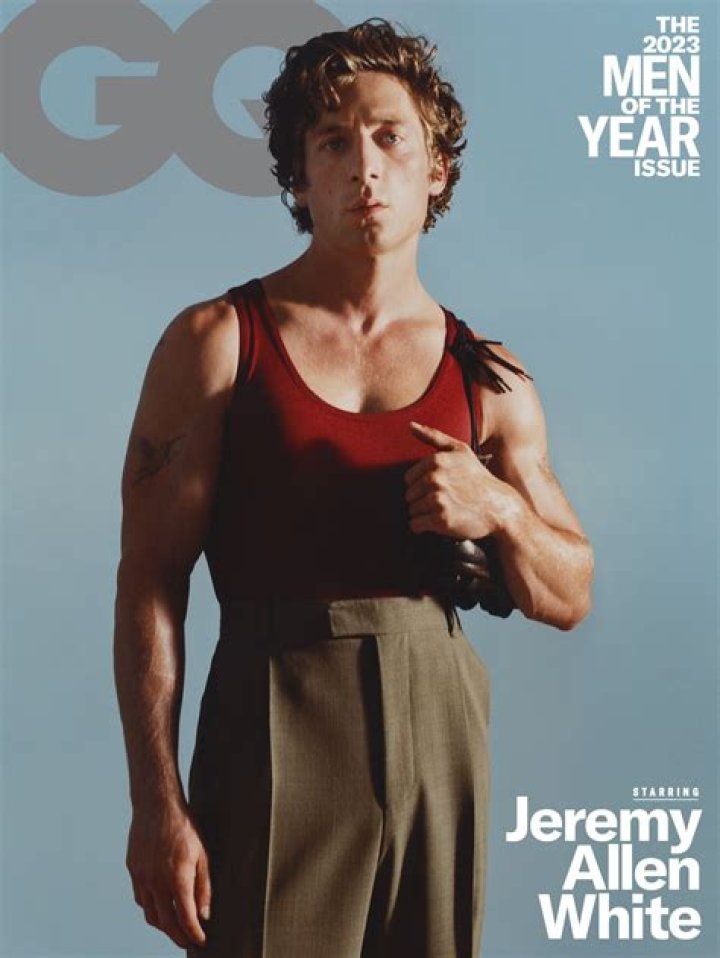 How Tall Is Jeremy Allen White In Feet?