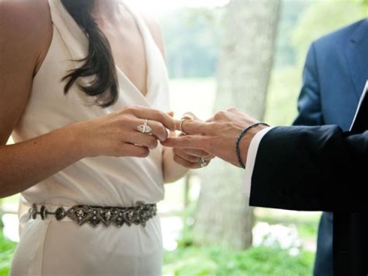 Is Alex Wagner Hitched? A Look At Her Wedding Ring Status