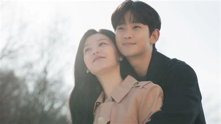 Is Kim Ji Won And Kim Soo Hyun Reigniting Their Romance?