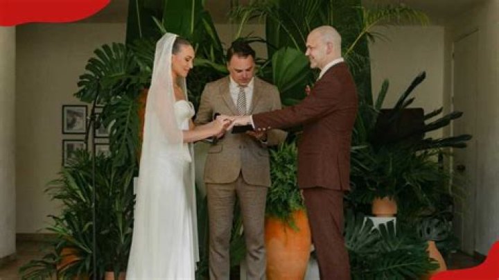 Is Loren Allred Married: Unveiling Her Relationship Status