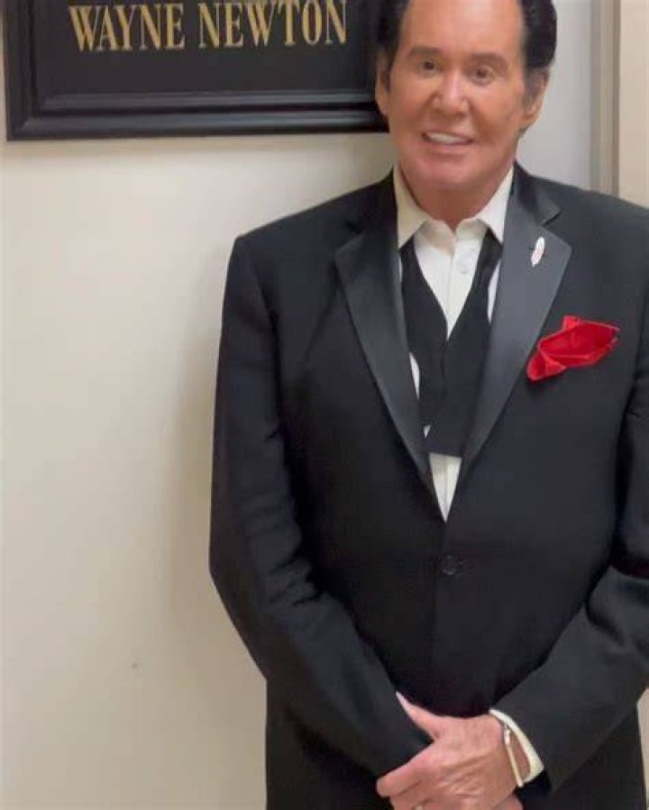 Is Wayne Newton Still Alive? Legendary Performer's Current Status