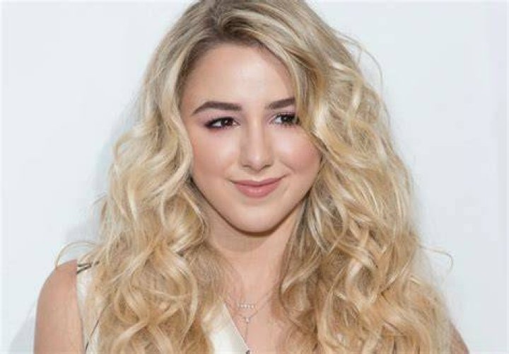 Isabel May's Dating History: All The Details