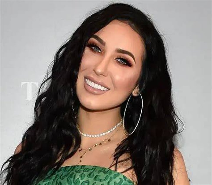 Jaclyn Hill Wiki, Bio, Age, Height, Weight, Profile, Net Worth, Facts ·