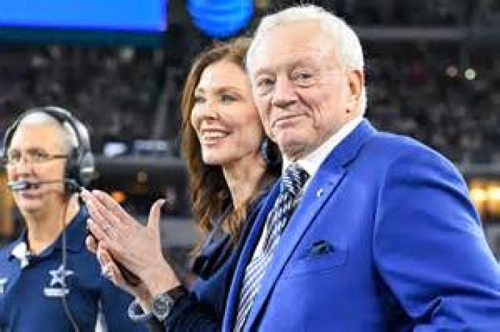 Jerry Jones First Wife