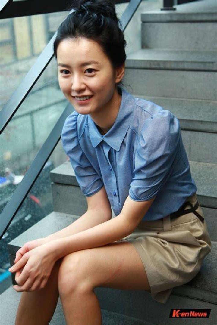 Jung Yu-mi's Romantic Relationships: An In-Depth Exploration