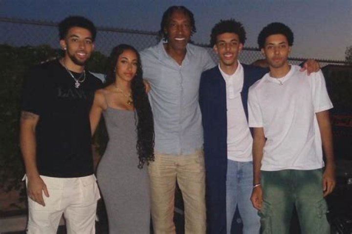 Justin Pippen's Family Ties Explored