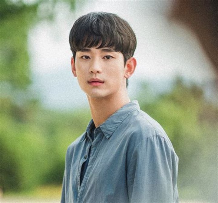 Kim Soo-hyun's Love Life: Unraveling The Rumors And Truth