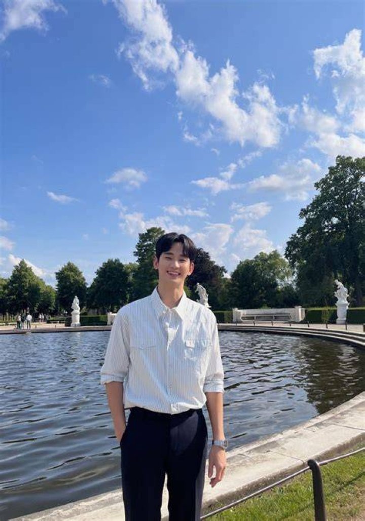 Kim Soo Hyun Height: How Tall Is The Popular Actor?