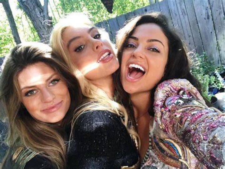 Lele Pons And Anna Maronese's Epic Friendship: A Behind-the-Scenes Look