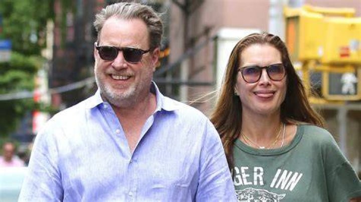 Linda Papadopoulos Biography, Age, Height, Husband, Net Worth, Family ·
