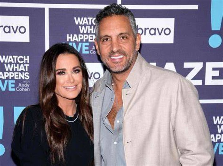 Mauricio Umanksy Says Cheating Rumors Will Be Addressed During The Next 'RHOBH' Season ·