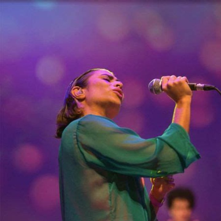 Meet Edward Mebarak: Colombian Singer-Songwriter Extraordinaire