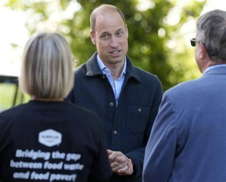 Prince William returned to work after a month, he visited Surplus to Supper ·