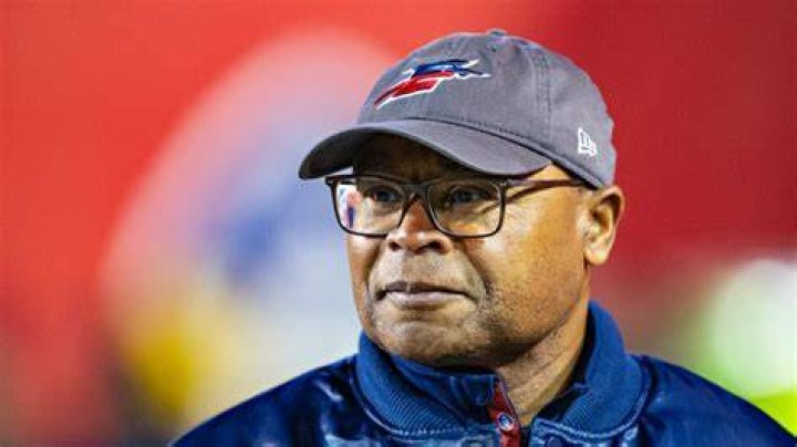 Profiling The Accomplished Children Of NFL Legend Mike Singletary