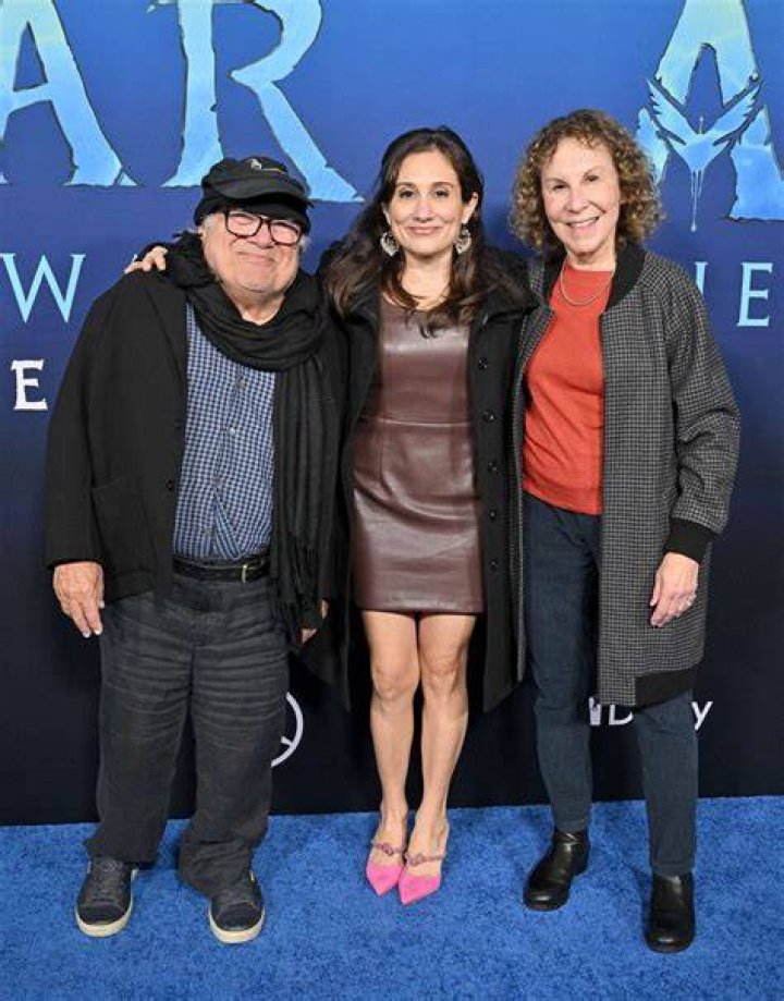 Rhea Perlman's Height: How Tall Is The Iconic Actress?