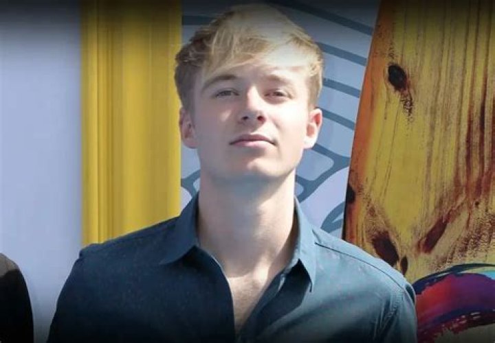Sam Golbach Bio (Wiki) ·