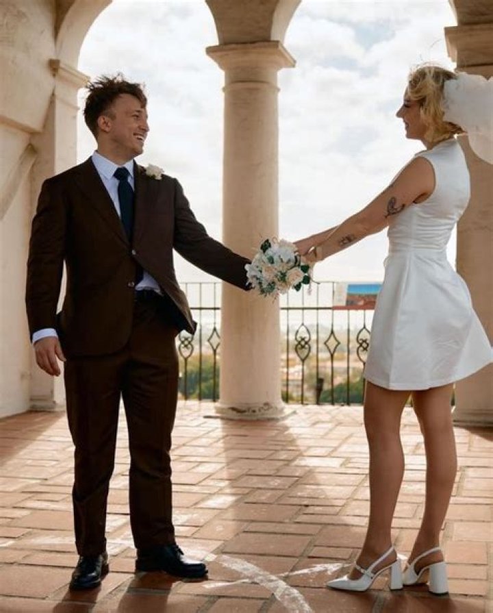 Shayne Topp And Courtney Miller Wedding: A Beautiful Celebration Of Love