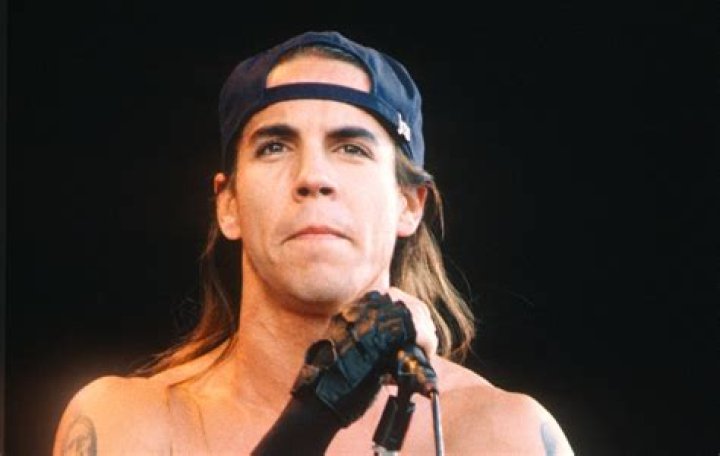 Sleek Insider Scoop: Anthony Kiedis's Captivating Love Life