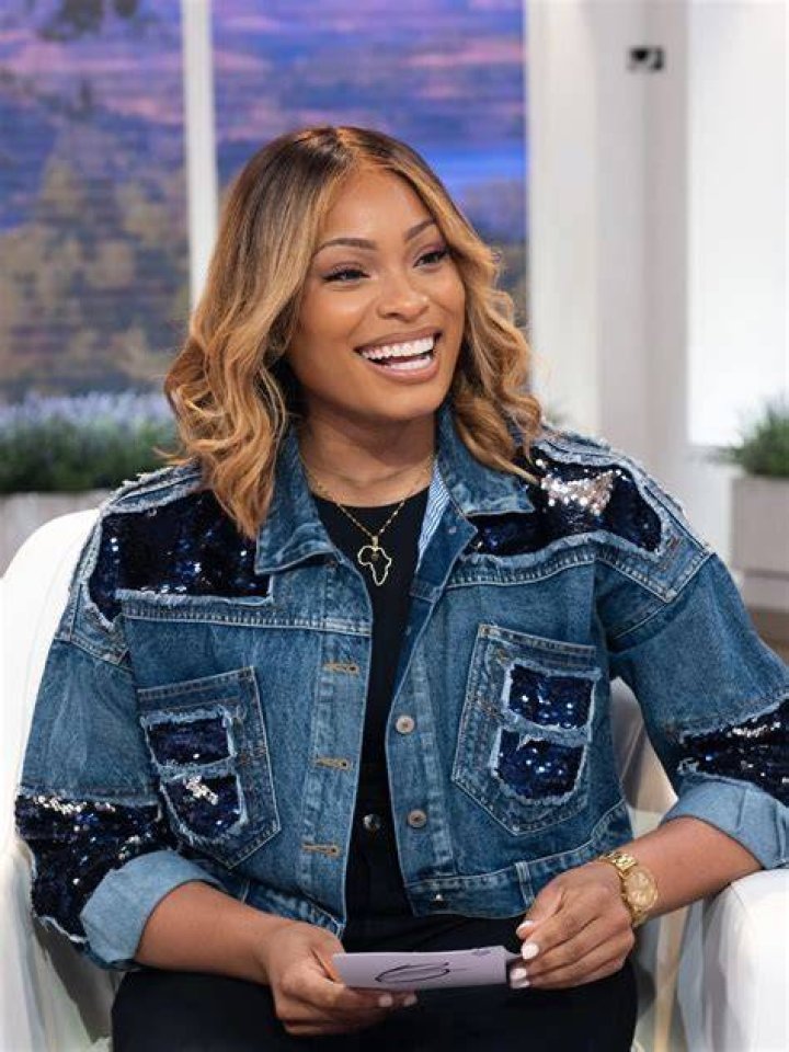 Stephanie Ike - Age, Family, Bio ·