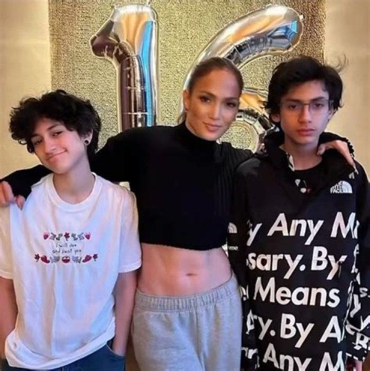 The Comprehensive Guide To Emme Maribel Muniz's Family Ties