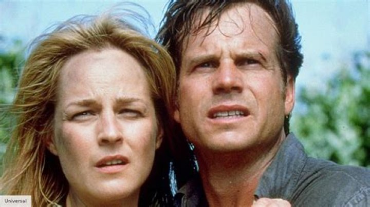 The Dynamic Duo: Kelly Rowan And Bill Paxton In "Twister"