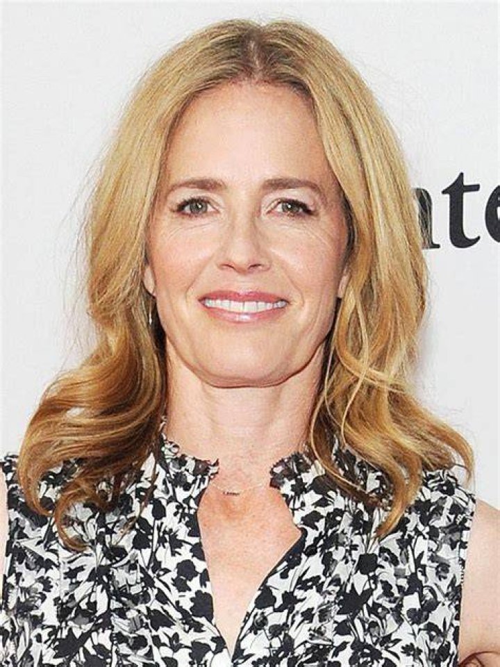 The Latest On Elisabeth Shue: Where Is She Today?