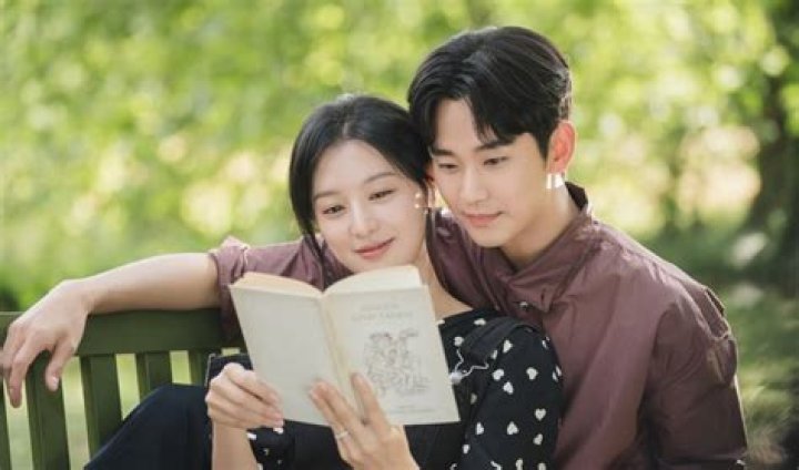 The Latest Scoop On Kim Soo Hyun: Truth Behind The Rumors