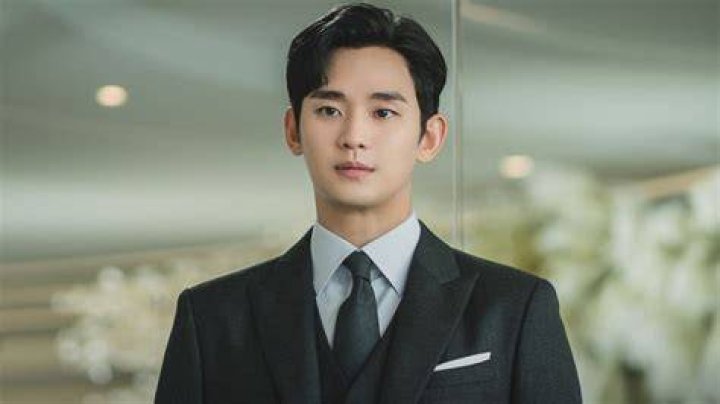 The Ultimate Guide To Kim Soo Hyun's Girlfriend: A Comprehensive Overview
