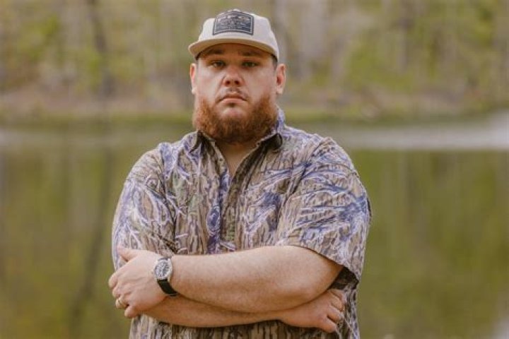 The Unknown Sibling: Did Luke Combs Have An Older Brother?