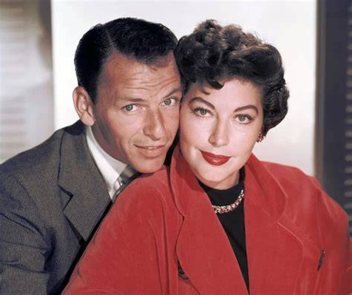 The Untold Truth About Frank Sinatra's Wives